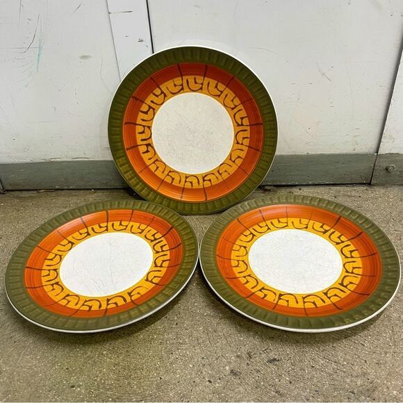 Vintage Japanese Plates Set of 3 - Picture 1 of 4